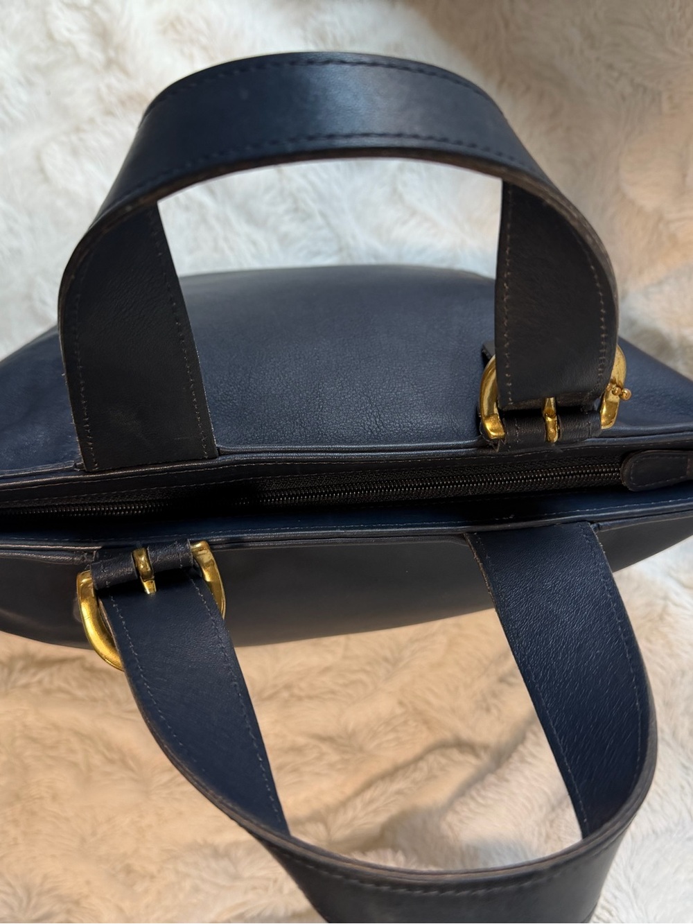 πVintage!! Coach mini Waverly navy blue leather with a gold hardware - Picture 5 of 14